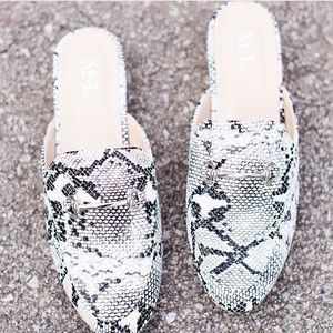 Snake skin slides